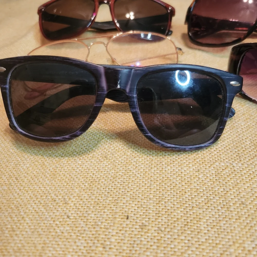 Sunglasses lot 5 pairs